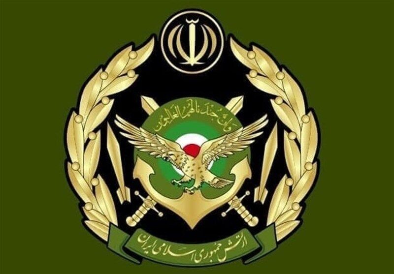 ارتش با اقتدار مقابل دشمن ایستاده است