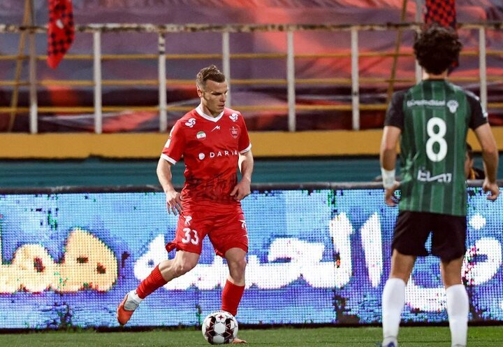 ماندن احتمالی ۲ بازیکن مازاد پرسپولیس در تیم