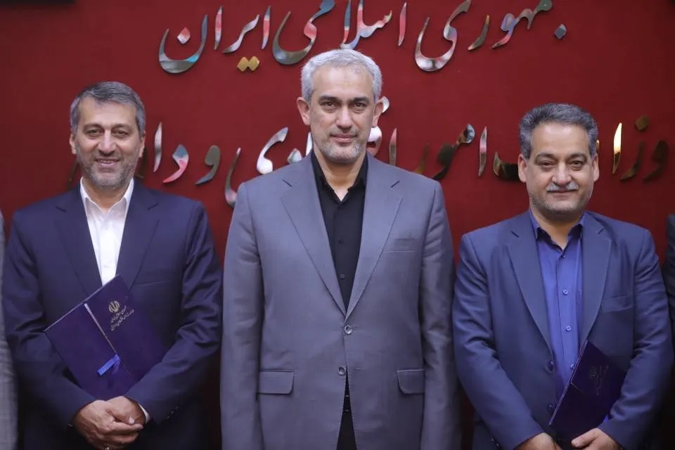 "حسین فروزان" به عنوان دبیر شورایعالی مناطق آزاد و ویژه اقتصادی منصوب شد