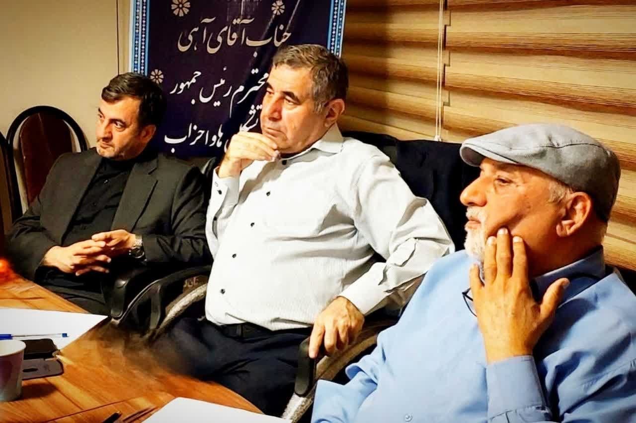 تقویت اهرم‌های دیپلماتیک ایران؛ مشاور رئیس‌جمهور بر وفاق ملی تأکید کرد