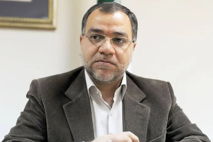 فضائلی، عضو دفتر حفظ و نشر آثار رهبر شهید: آیت‌الله سید مجتبی خامنه‌ای هم مانند رهبر شهید، مذاکره را حرام نمی‌داند / نشانه‌ای از تغییر فتوای حرمت تولید سلاح هسته‌ای دیده نمی‌شود